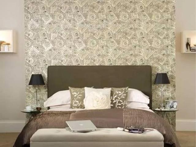 کاغذ دیواری طرح دار با رنگ روشن برای اتاق خواب | شرکت معماری و دکوراسیون داخلی تهران دیزاین سنتر