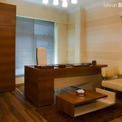 طراحی داخلی دفتر کار تمام چوب | شرکت معماری داخلی و دکوراسیون تهران دیزاین سنتر