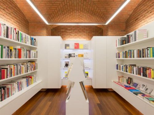 دکوراسیون فروشگاه کتاب | شرکت معماری داخلی تهران دیزاین سنتر